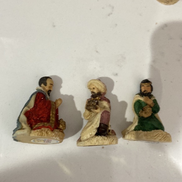 United design Corp. miniature nativity scene 9 pieces - Picture 4 of 14